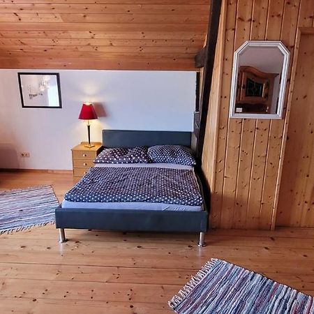 Ferienzimmer / Monteurzimmer ノイマルクト・アム・ヴァラーゼー エクステリア 写真