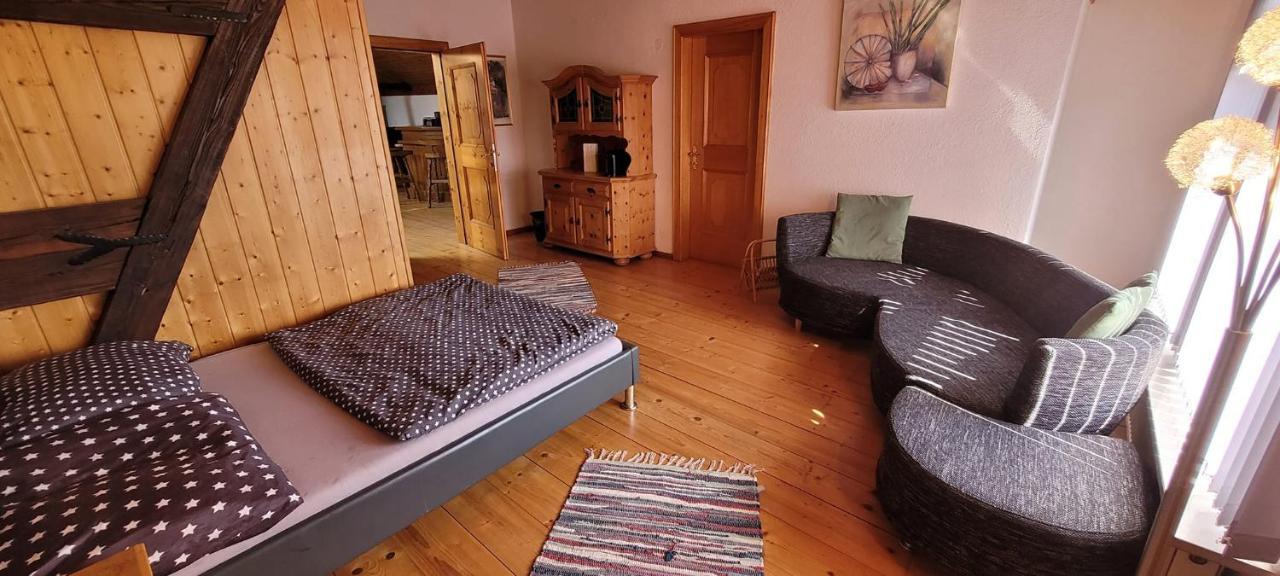 Ferienzimmer / Monteurzimmer ノイマルクト・アム・ヴァラーゼー エクステリア 写真