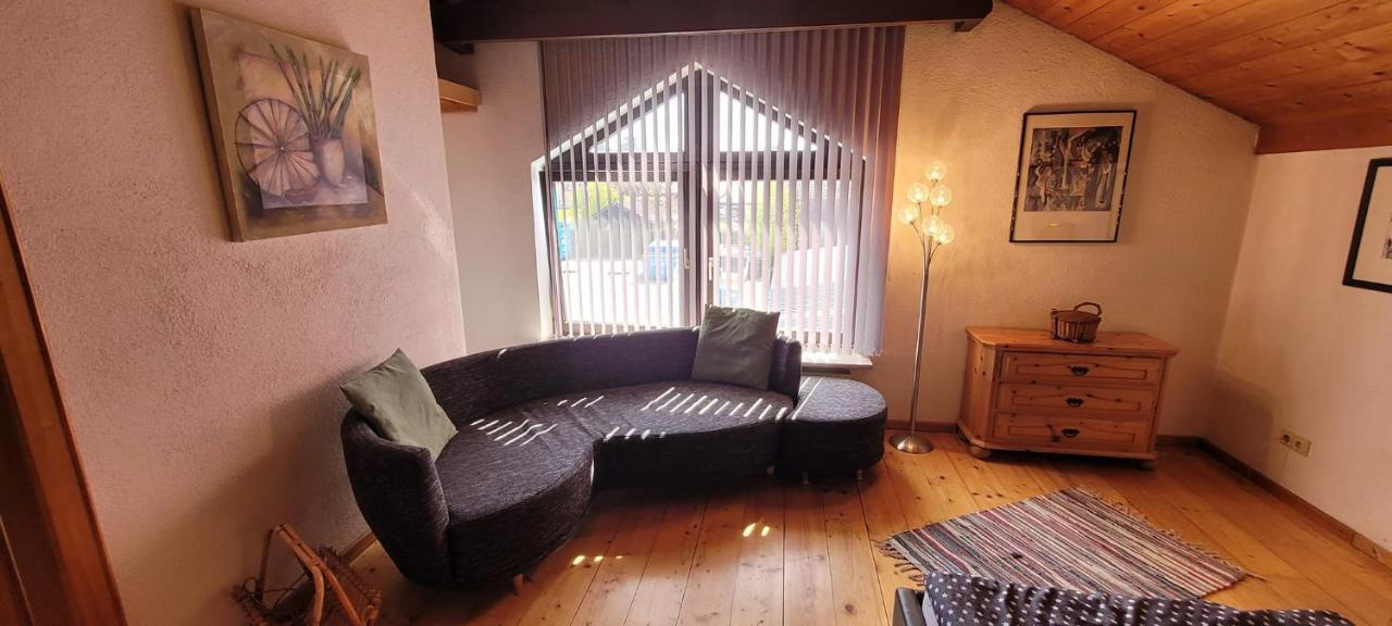 Ferienzimmer / Monteurzimmer ノイマルクト・アム・ヴァラーゼー エクステリア 写真